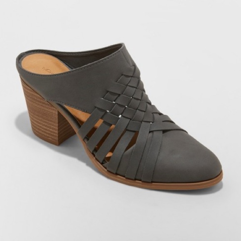 UNIVERSAL THREAD NWOT Aiden Huarache Heeled Mules